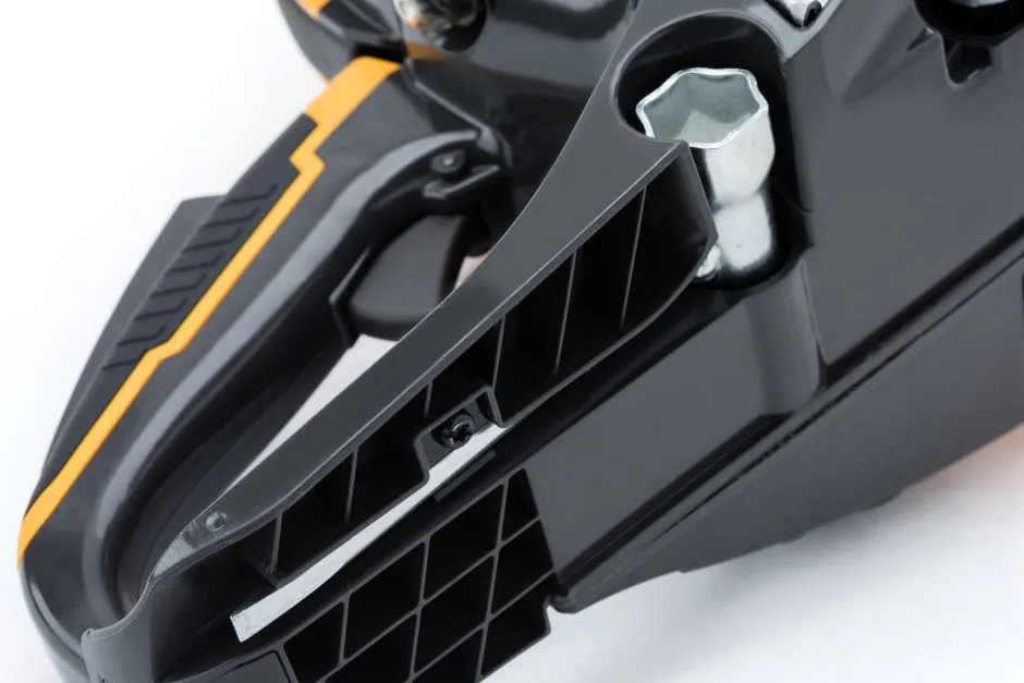 STIGA Petrol Chainsaw CS 750 (18)"