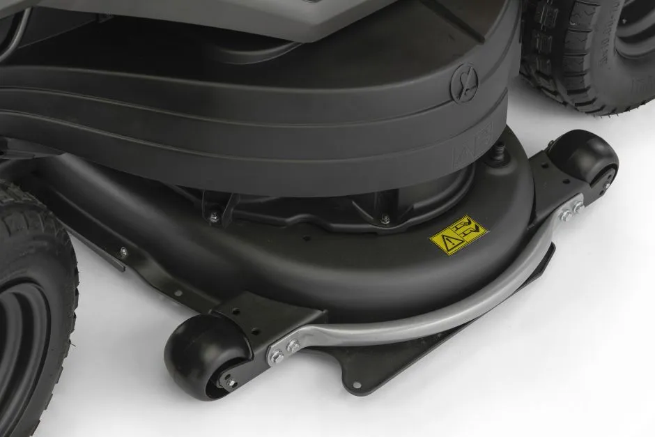 STIGA Petrol Garden Tractor Tornado 9121 W