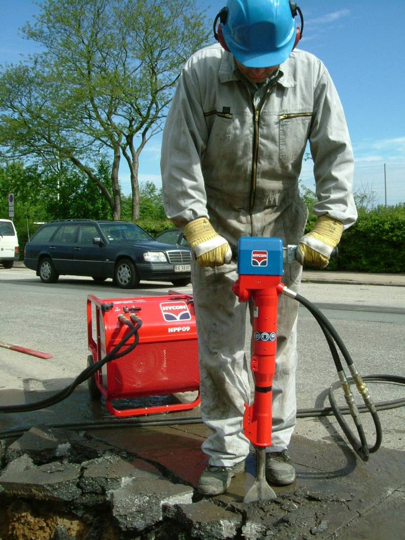 Hycon Handheld Hydraulic Breakers