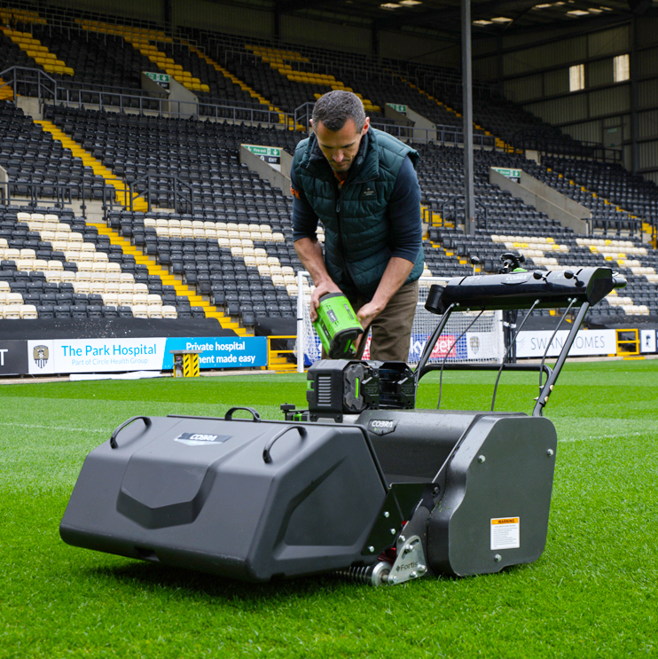 COBRA Fortis Stadium 34 Cylinder Lawnmower – EGO Peak Power™ Battery