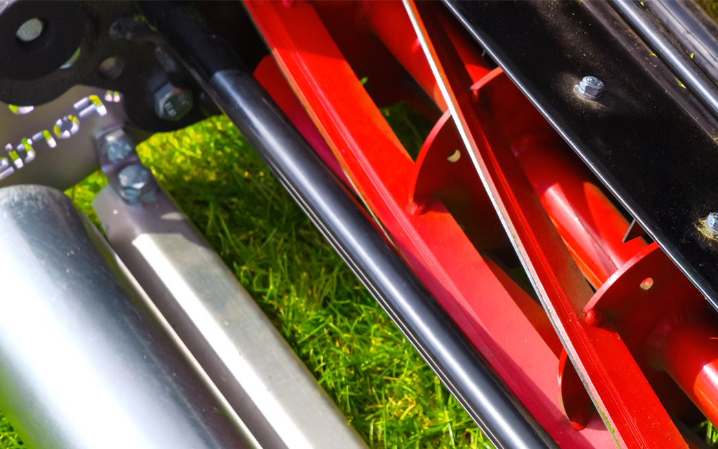 COBRA Fortis Stadium 34 Cylinder Lawnmower – EGO Peak Power™ Battery