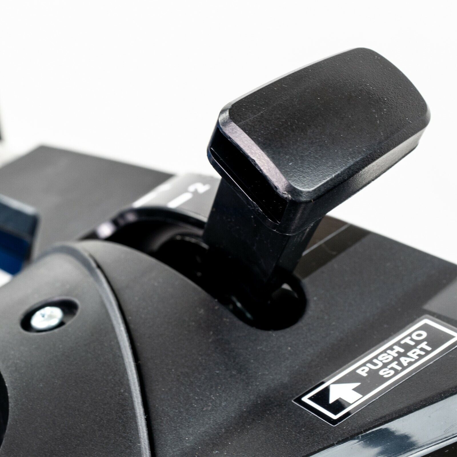 Hyundai HYM560SPE 22'' / 56cm 196cc 4-in-1 Electric-Start Self-Propelled Petrol Lawnmower