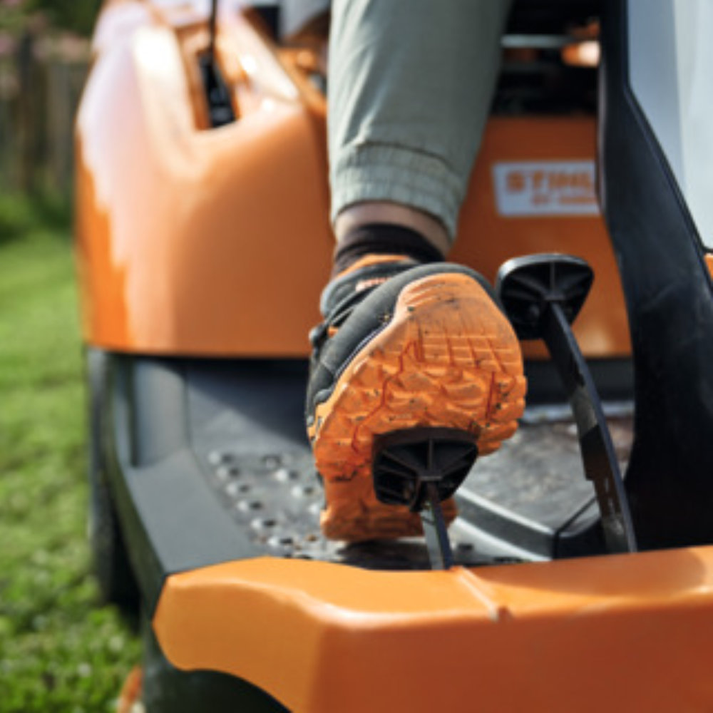 STIHL RT 5097 C Petrol Ride-on Lawn Mower