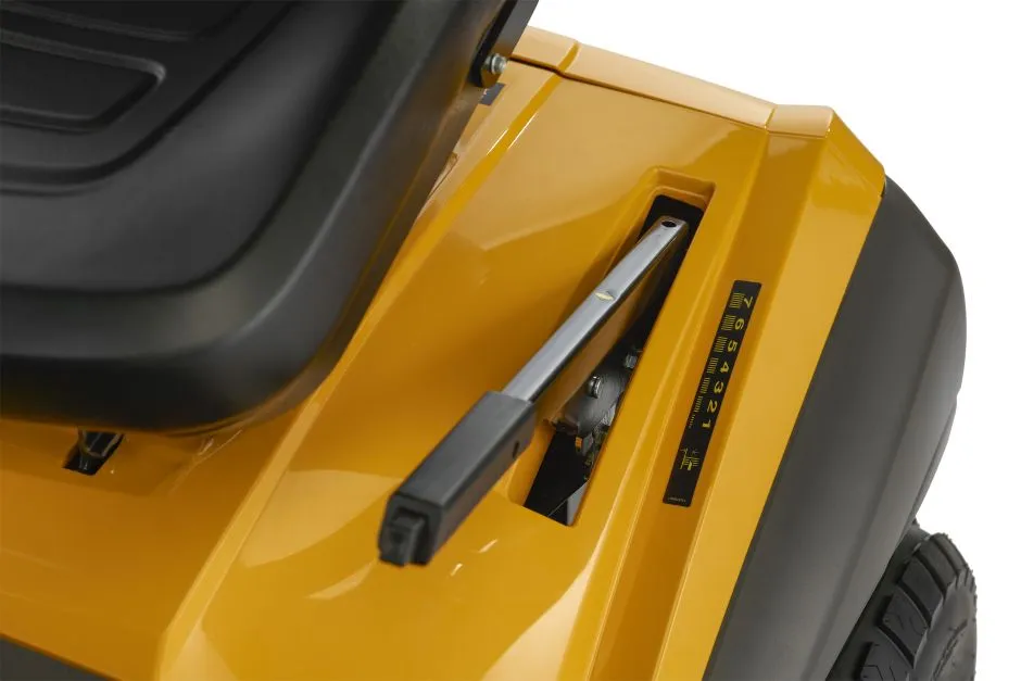 STIGA Petrol Garden Tractor Tornado 9121 W