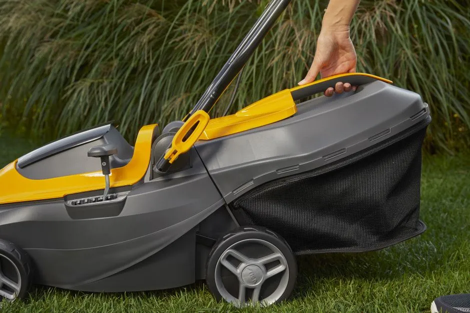 STIGA Cordless Lawn Mower Collector 136e Kit