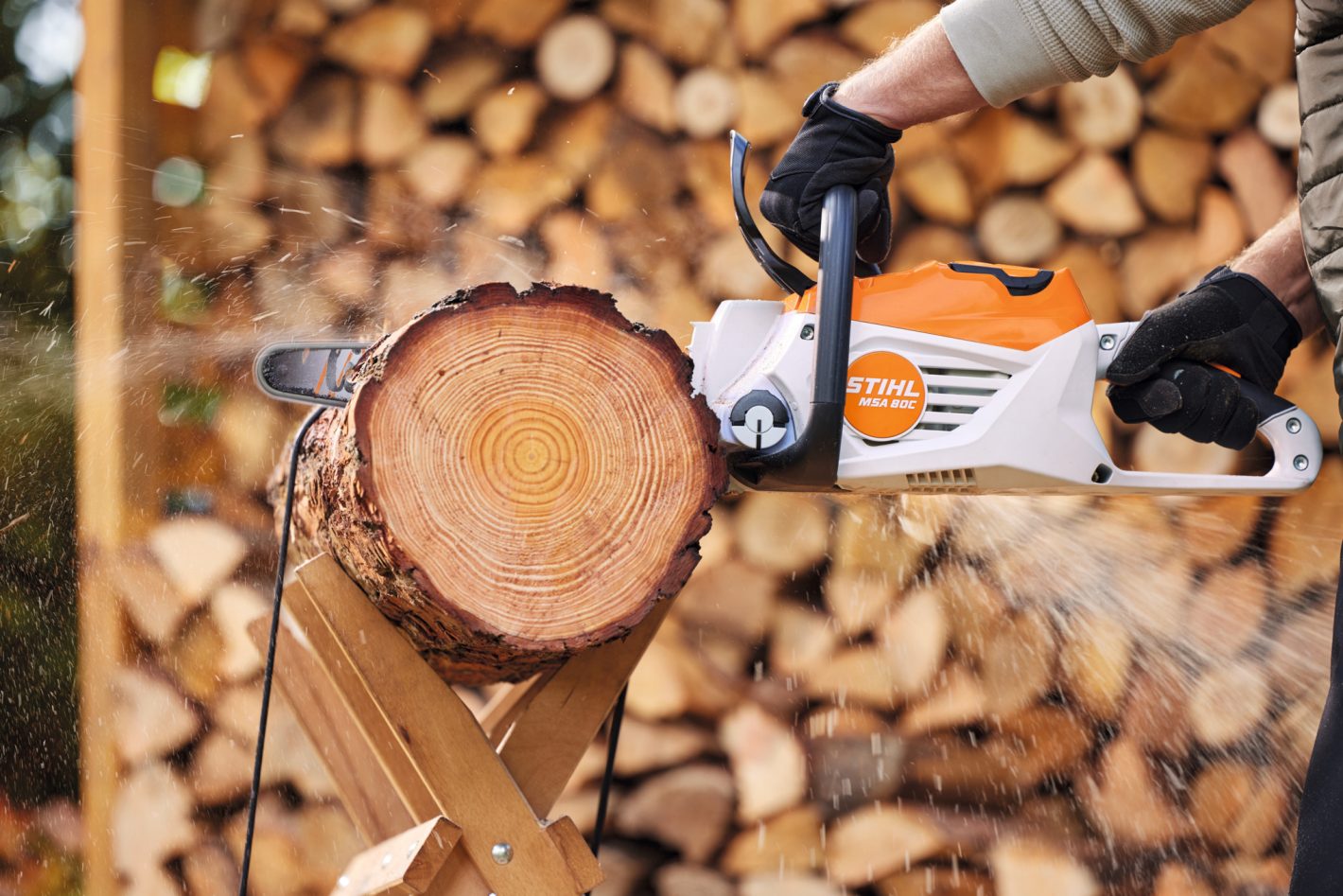 STIHL MSA 80 Cordless Chainsaw – AK System