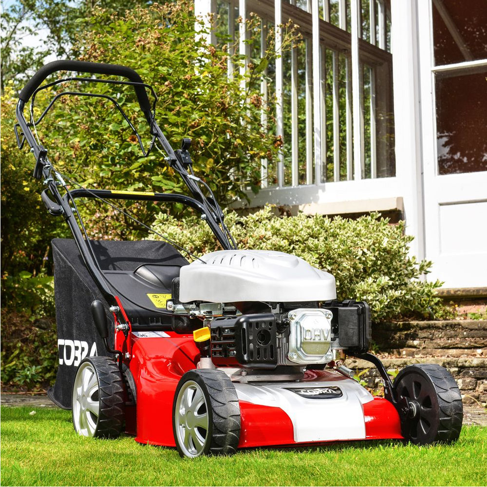 COBRA M46SPC 18" Petrol Powered Lawnmower