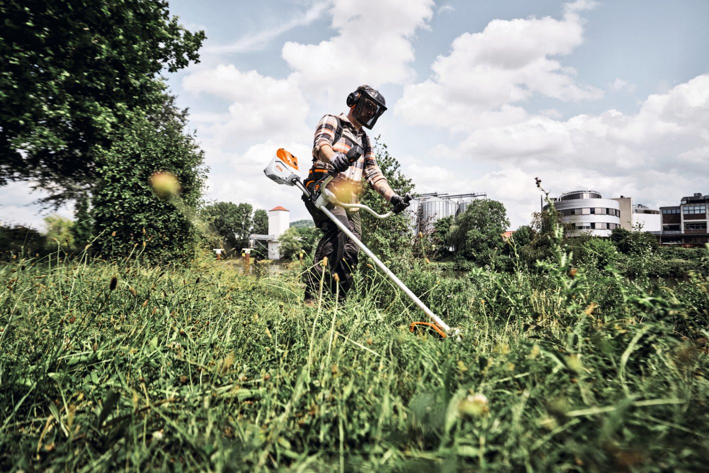 STIHL FSA 250 Cordless Clearing Saw BrushCut 300-3 Tool Only