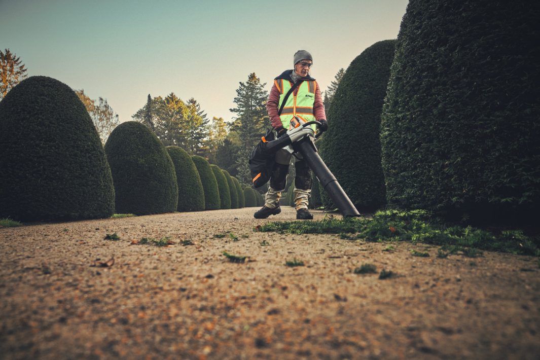 STIHL SHA 140 Cordless Vacuum Shredder (Unit Only)