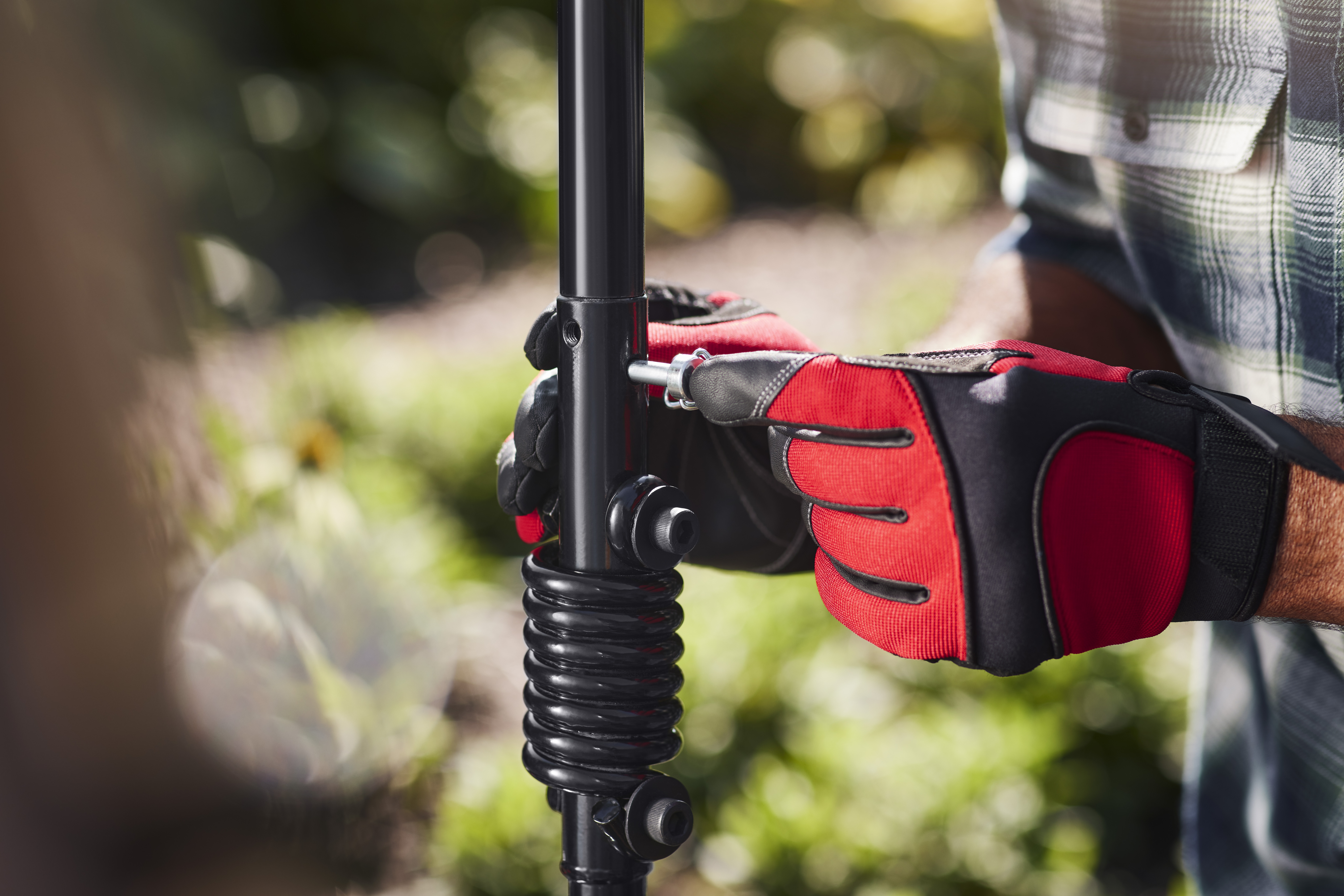 Cramer 82EA14 82V Professional Earth Auger – High Torque Digging Power