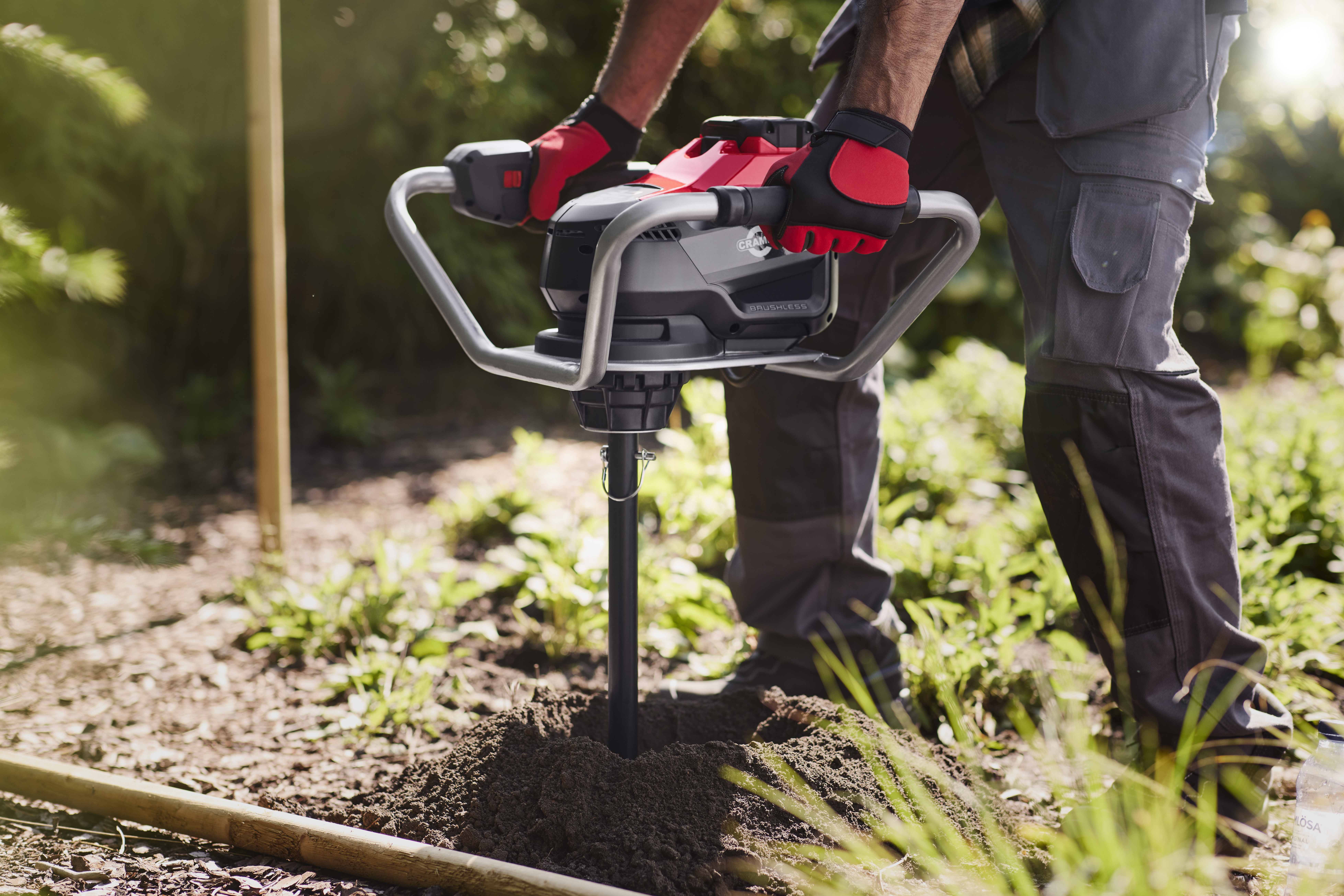 Cramer 82EA14 82V Professional Earth Auger – High Torque Digging Power