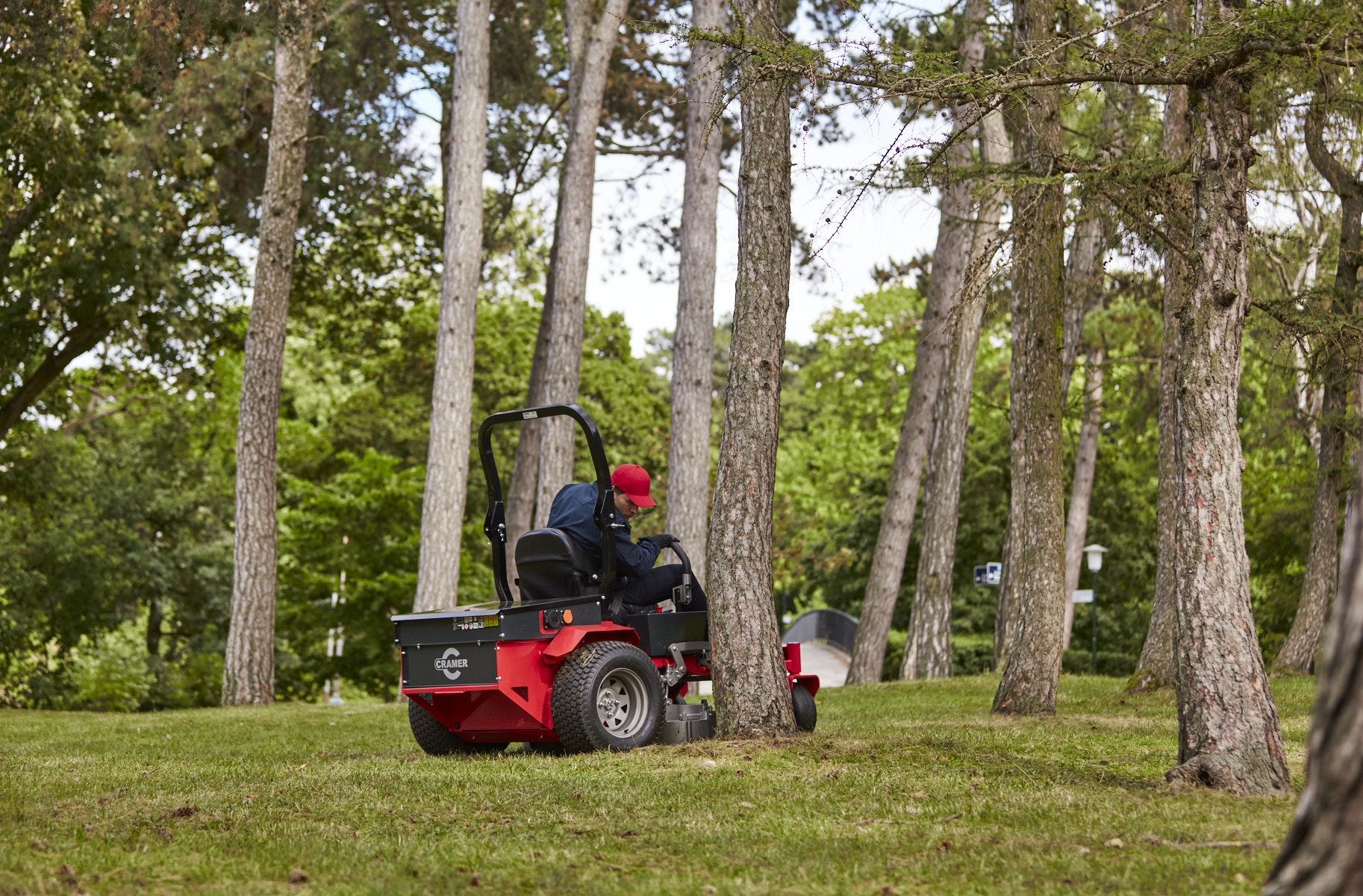 Cramer 82ZT132 Zero Turn – 82V 132cm Battery Powered Ride-On Mower