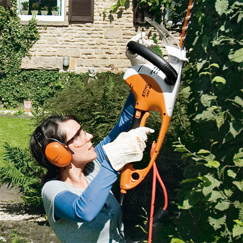 STIHL HSE 81 Electric Hedge Trimmer (28" Cut)