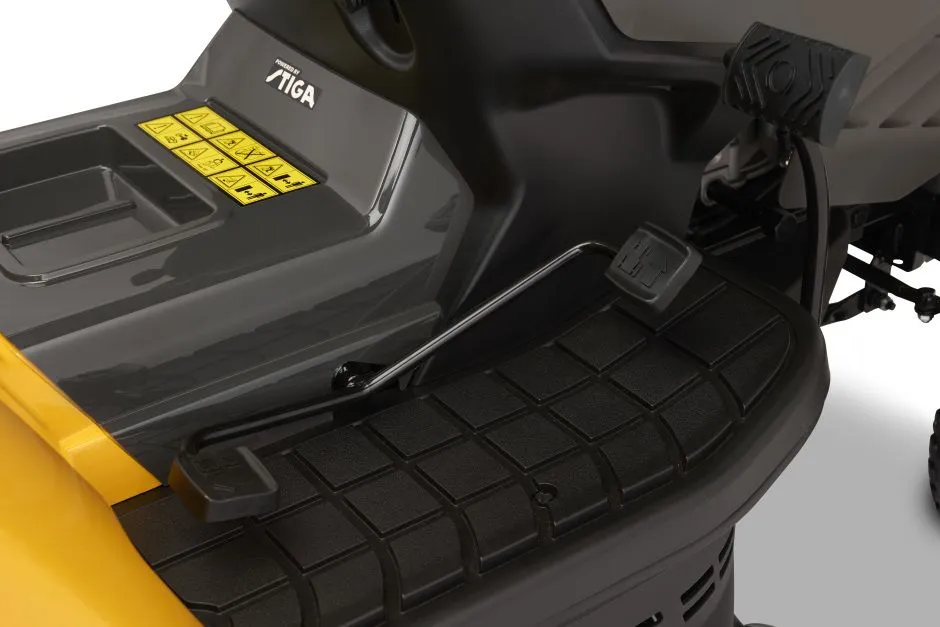 STIGA Petrol Garden Tractor Estate 384 ST