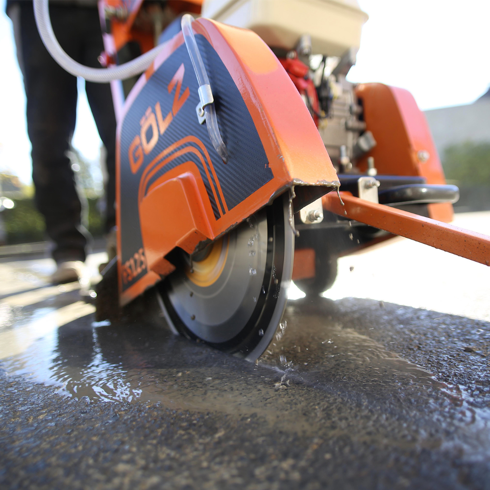 GOLZ FS 125 Walk Behind Floor Saw