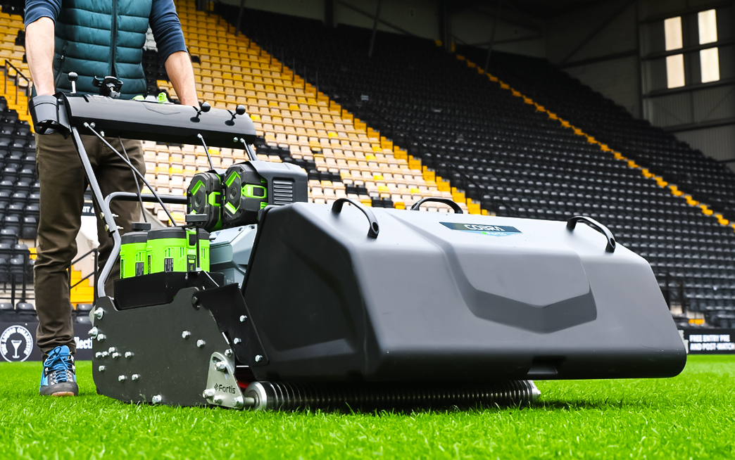 COBRA Fortis Stadium 34 Cylinder Lawnmower – EGO Peak Power™ Battery