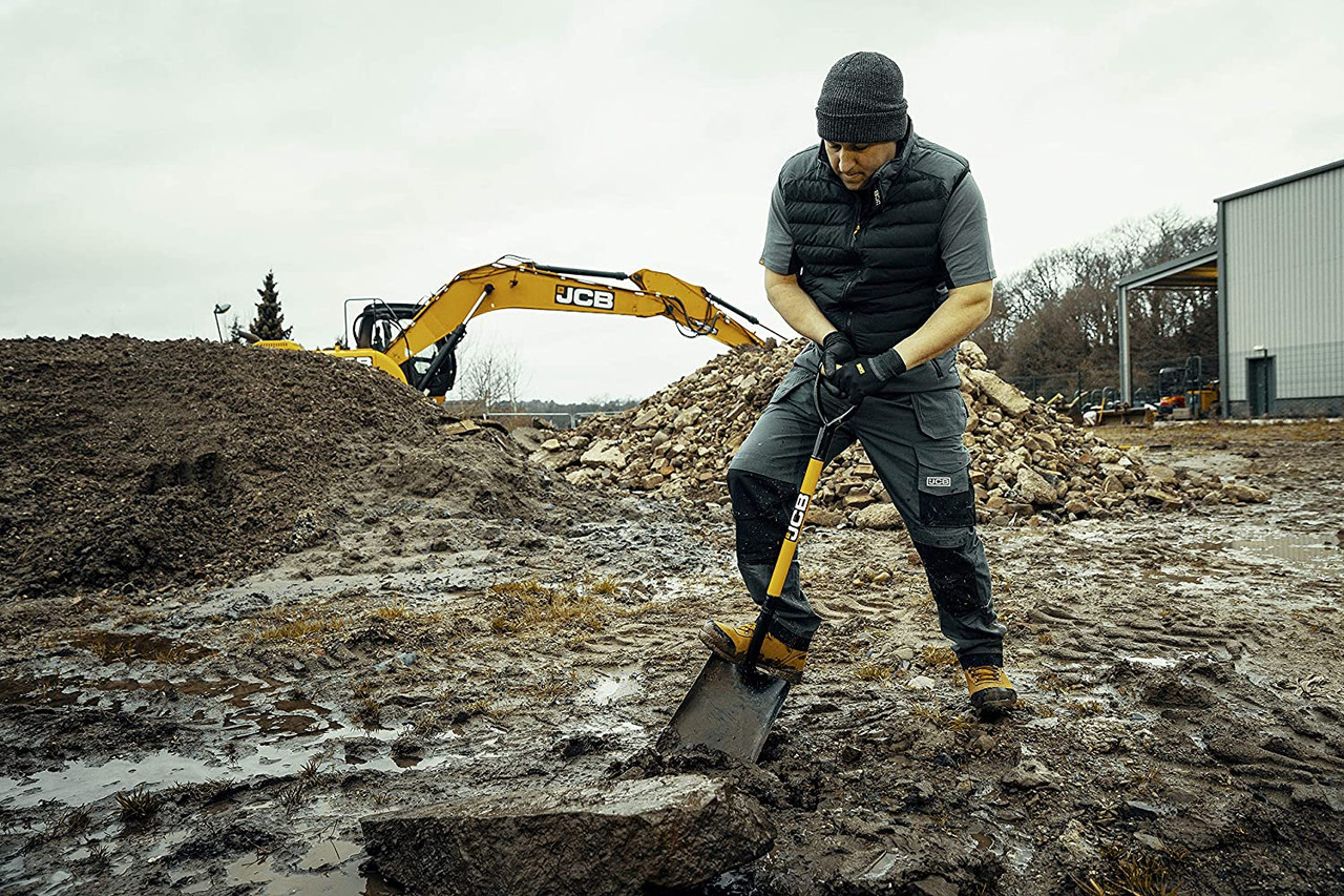 JCB Professional Square Mouth Site Shovel