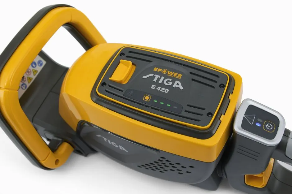 STIGA Battery Hedge Trimmer HT 500e Kit