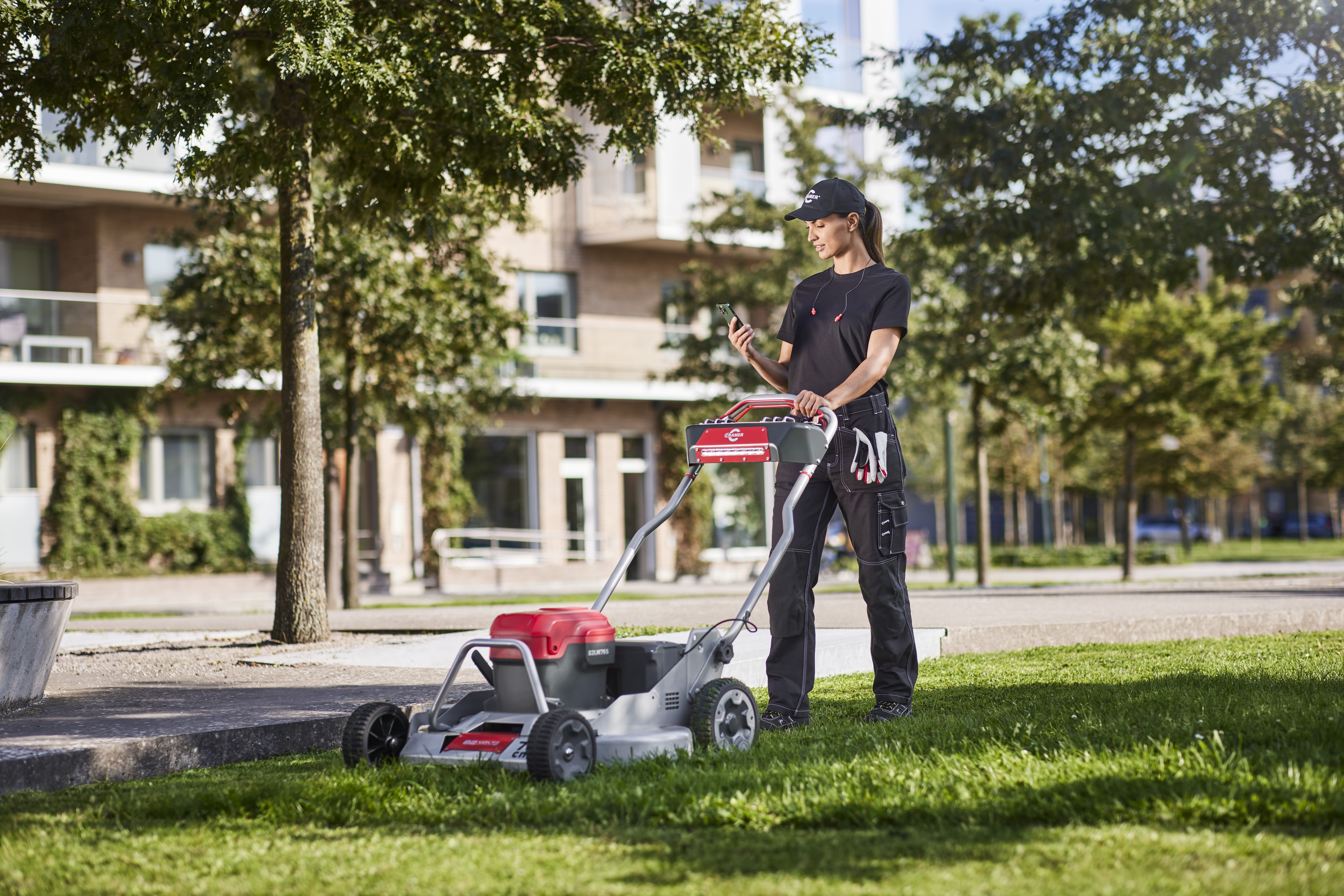 Cramer ATM76S Optimus Tools All Terrain Lawn Mower 76 cm