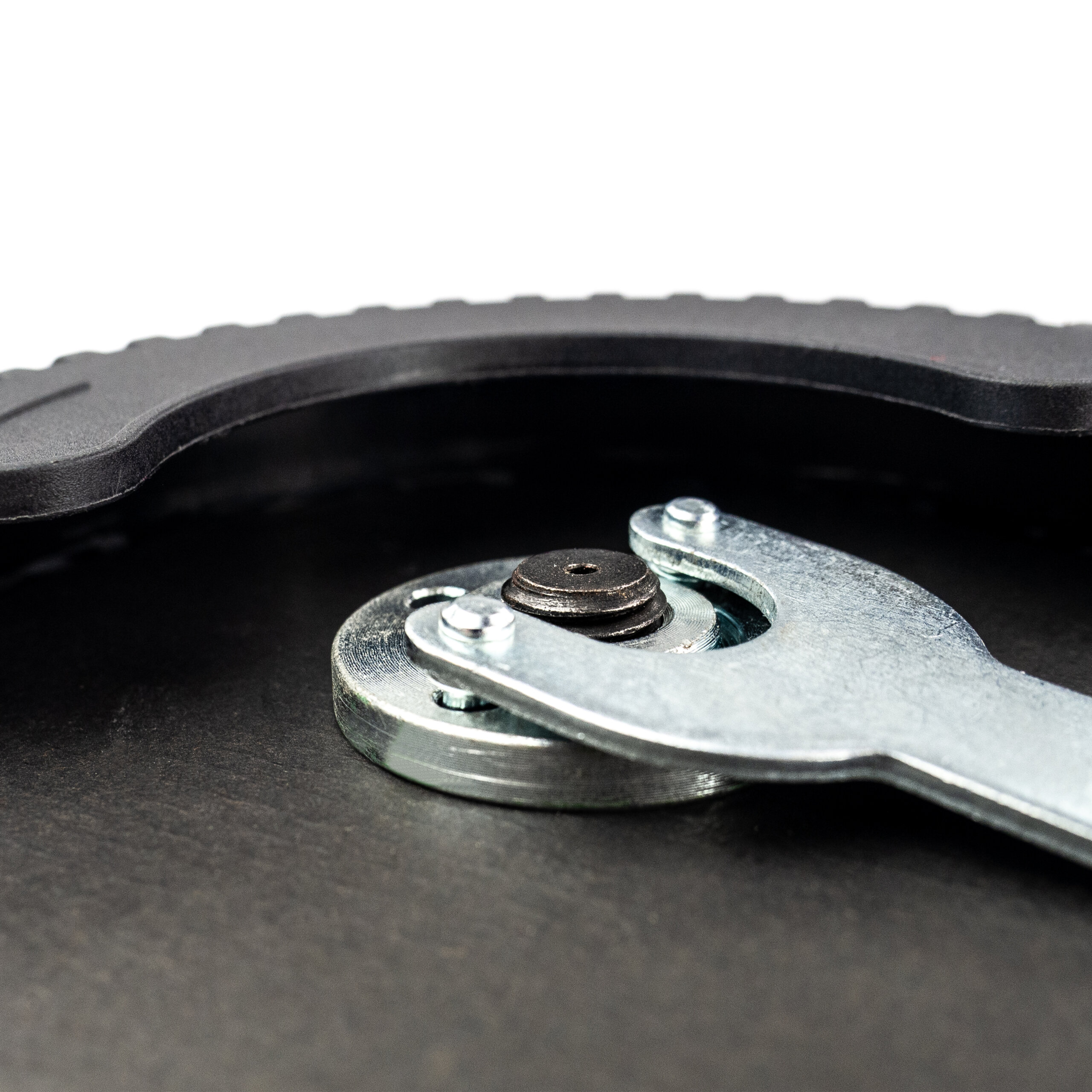 Hyundai 20V MAX Li-Ion Cordless Angle Grinder With 125mm Disc | HY2179