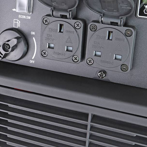 Hyundai 3200W Portable Inverter Generator | HY3200SEi