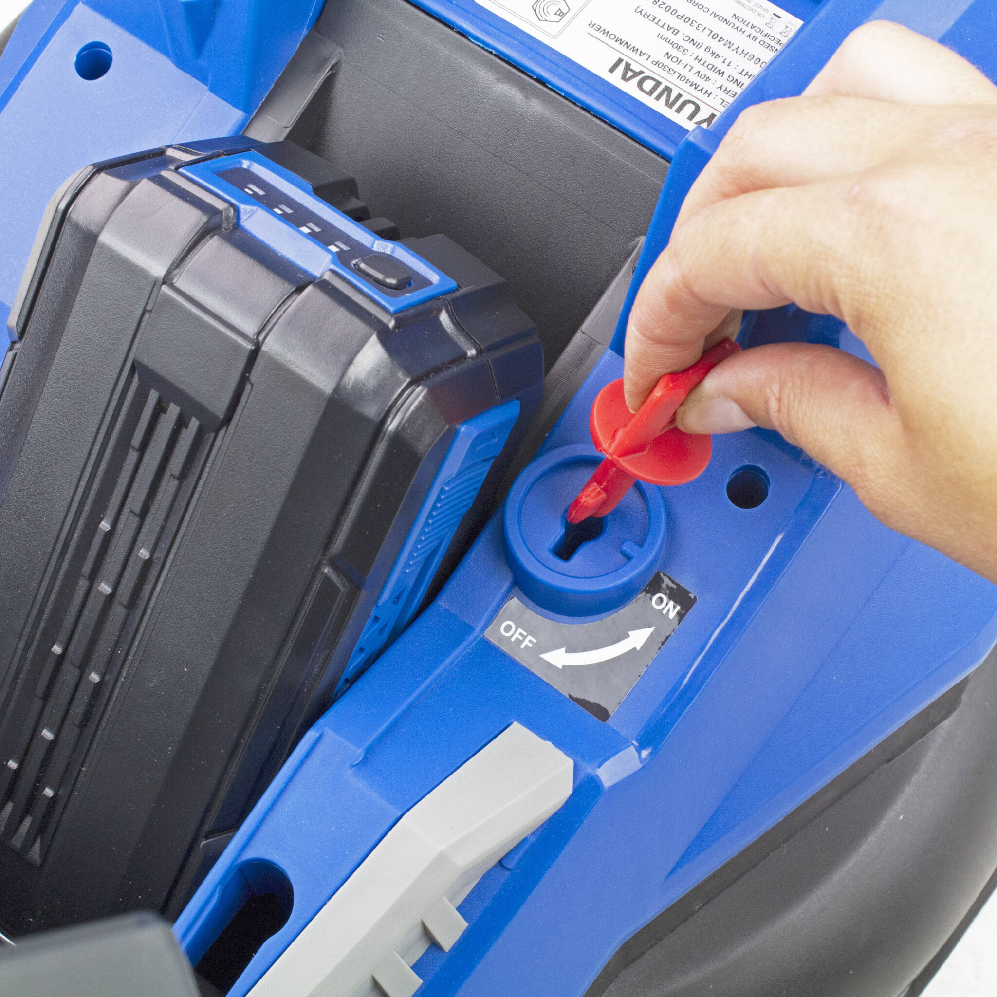 Hyundai HYM40LI330P 40V Lithium-Ion Cordless Battery Powered Roller Lawn Mower 33cm Cutting Width With Battery and Charger