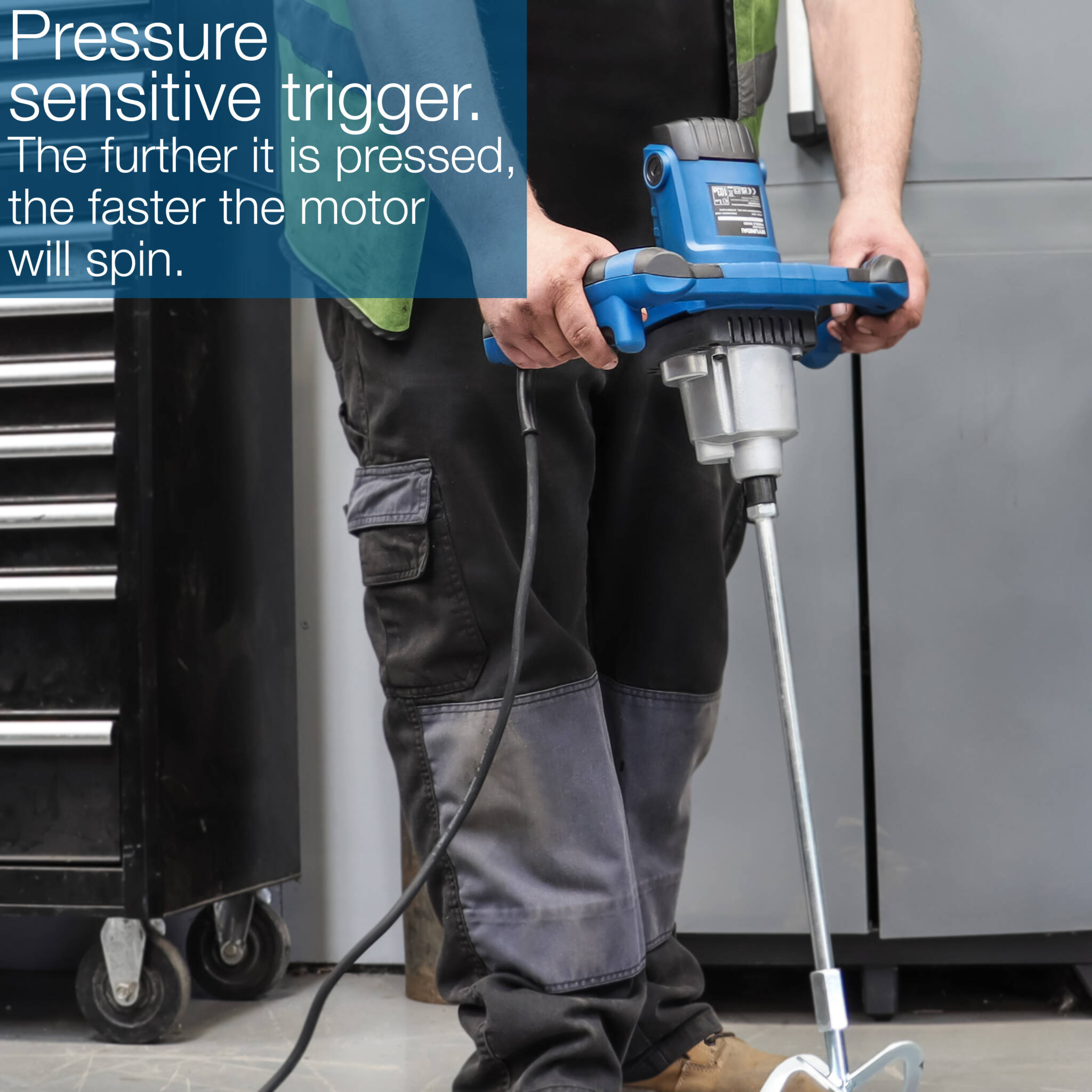 Hyundai HYPM1600E 1600W Electric Paddle Mixer with 5 Piece Trowel Set 230v/240v