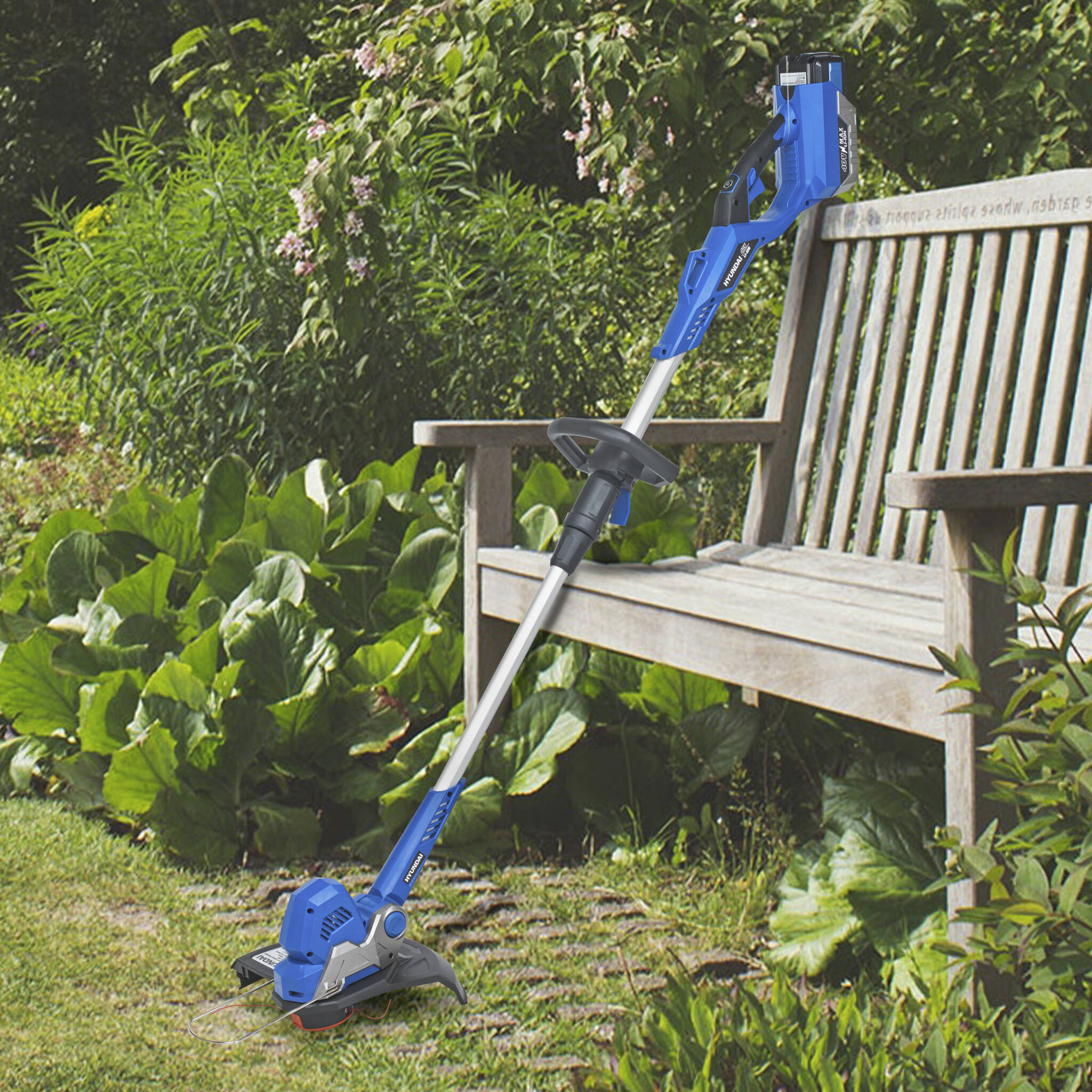 Hyundai HYTR40LI 40v Lithium-ion Cordless Grass Trimmer With Battery and Charger