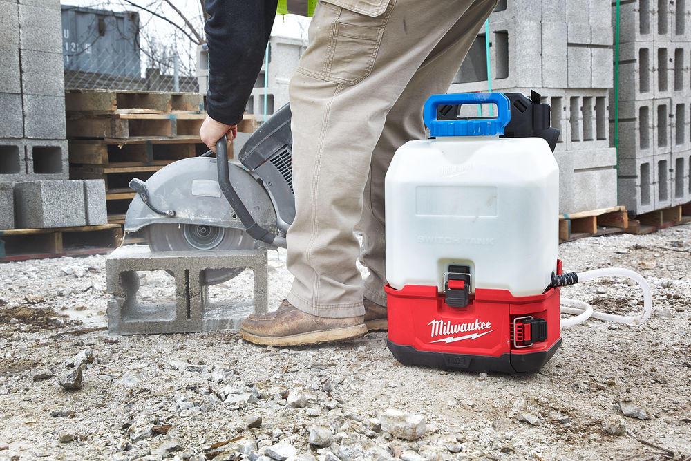 Milwaukee M18™ Switch Tank™ 15L Water Supply