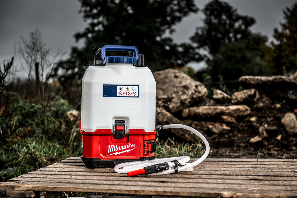Milwaukee M18™ Switch Tank™ 15L Water Supply