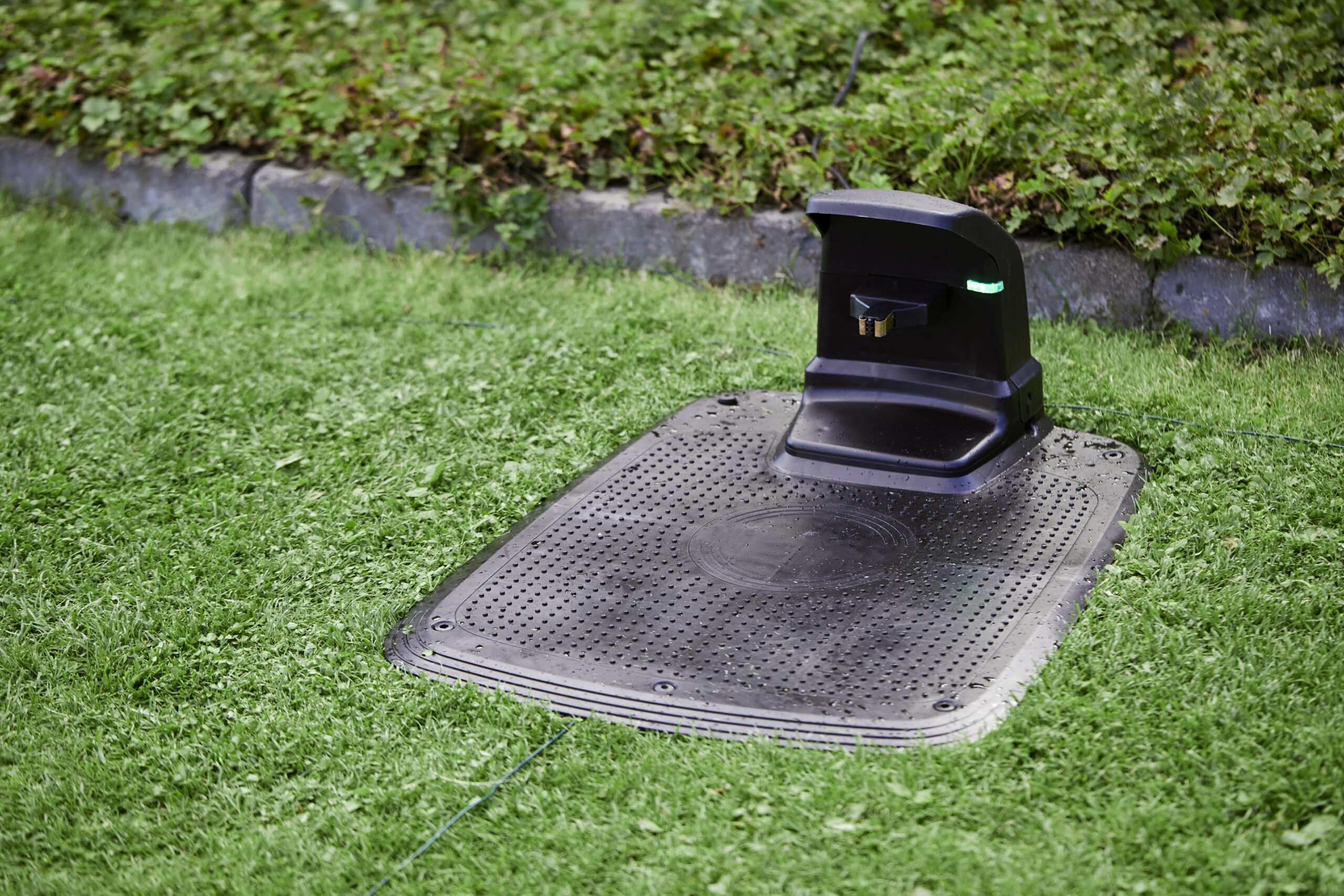 Cramer RM2000 Boundary-Wired Robotic Mower