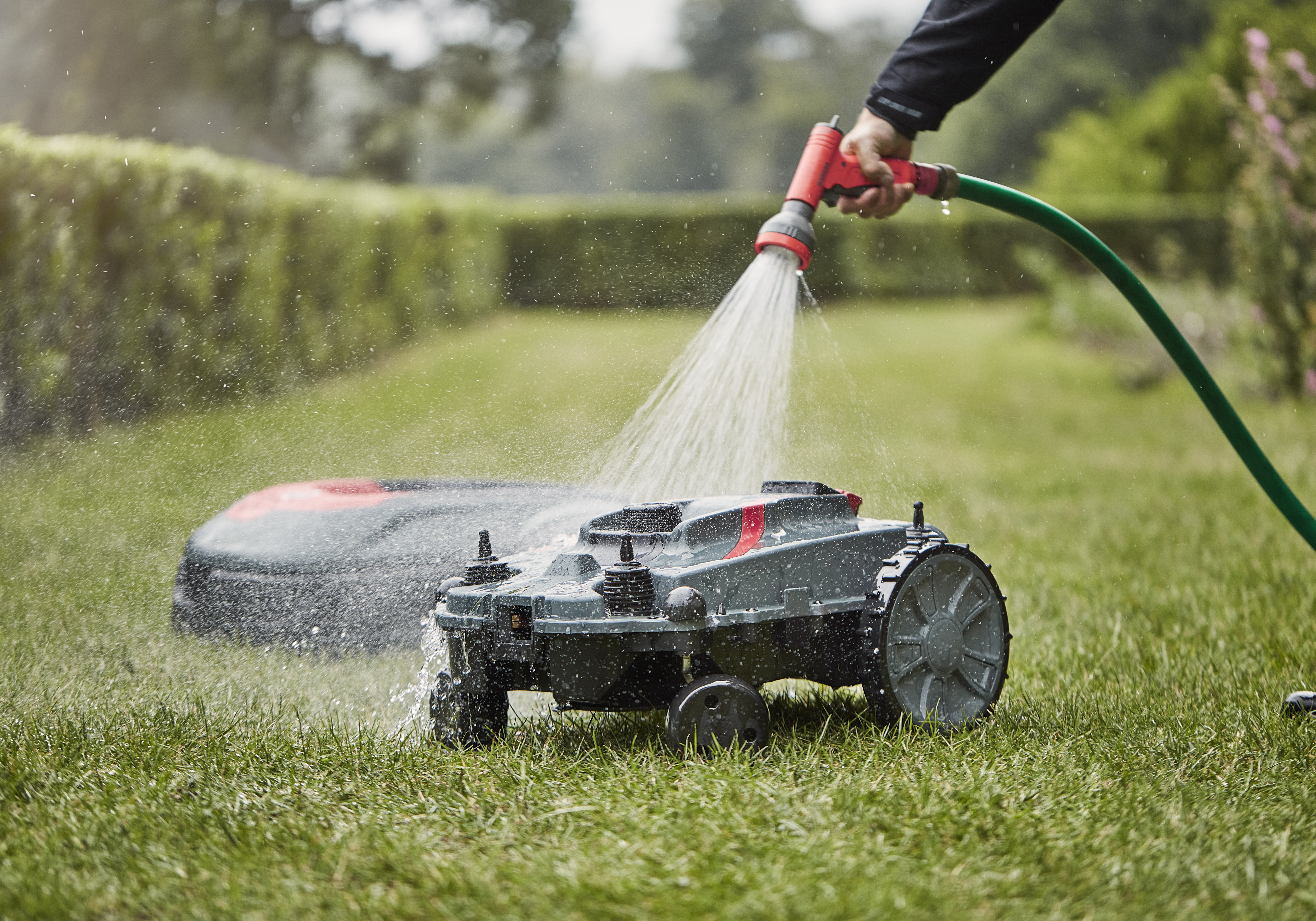 Cramer RM2000 Boundary-Wired Robotic Mower