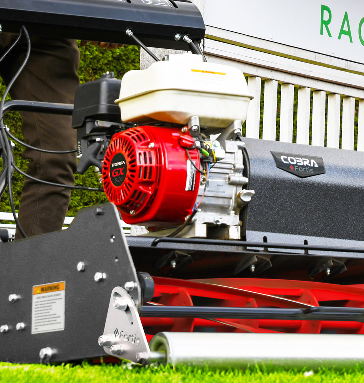 COBRA Fortis Stadium 34 Cylinder Lawnmower – Honda GX200 Petrol