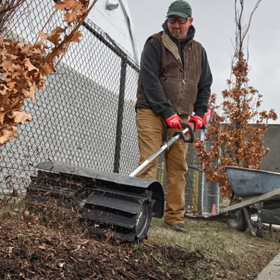 Milwaukee Quik-Lok™ Rubber Broom Attachment