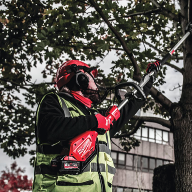 Milwaukee Quik-Lok™ Chainsaw Attachment