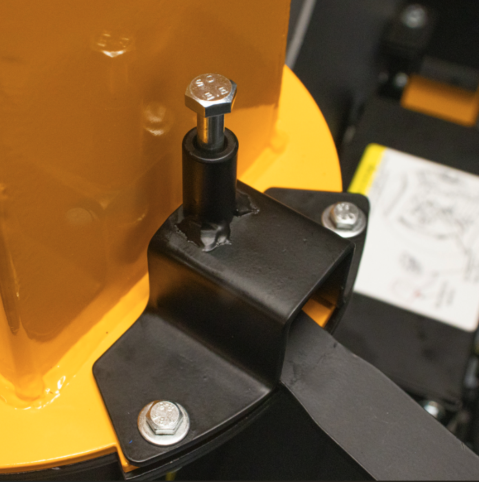 JCB 120mm / 4.72” Heavy-duty Petrol Wood Chipper 457cc, 15hp 4-Stroke, Electric Start | JCB-CH150120PE