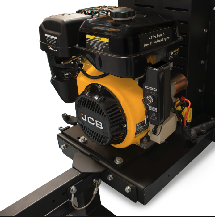 JCB 120mm / 4.72” Heavy-duty Petrol Wood Chipper 457cc, 15hp 4-Stroke, Electric Start | JCB-CH150120PE