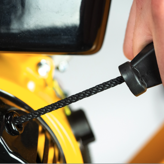 JCB 120mm / 4.72” Heavy-duty Petrol Wood Chipper 457cc, 15hp 4-Stroke, Electric Start | JCB-CH150120PE