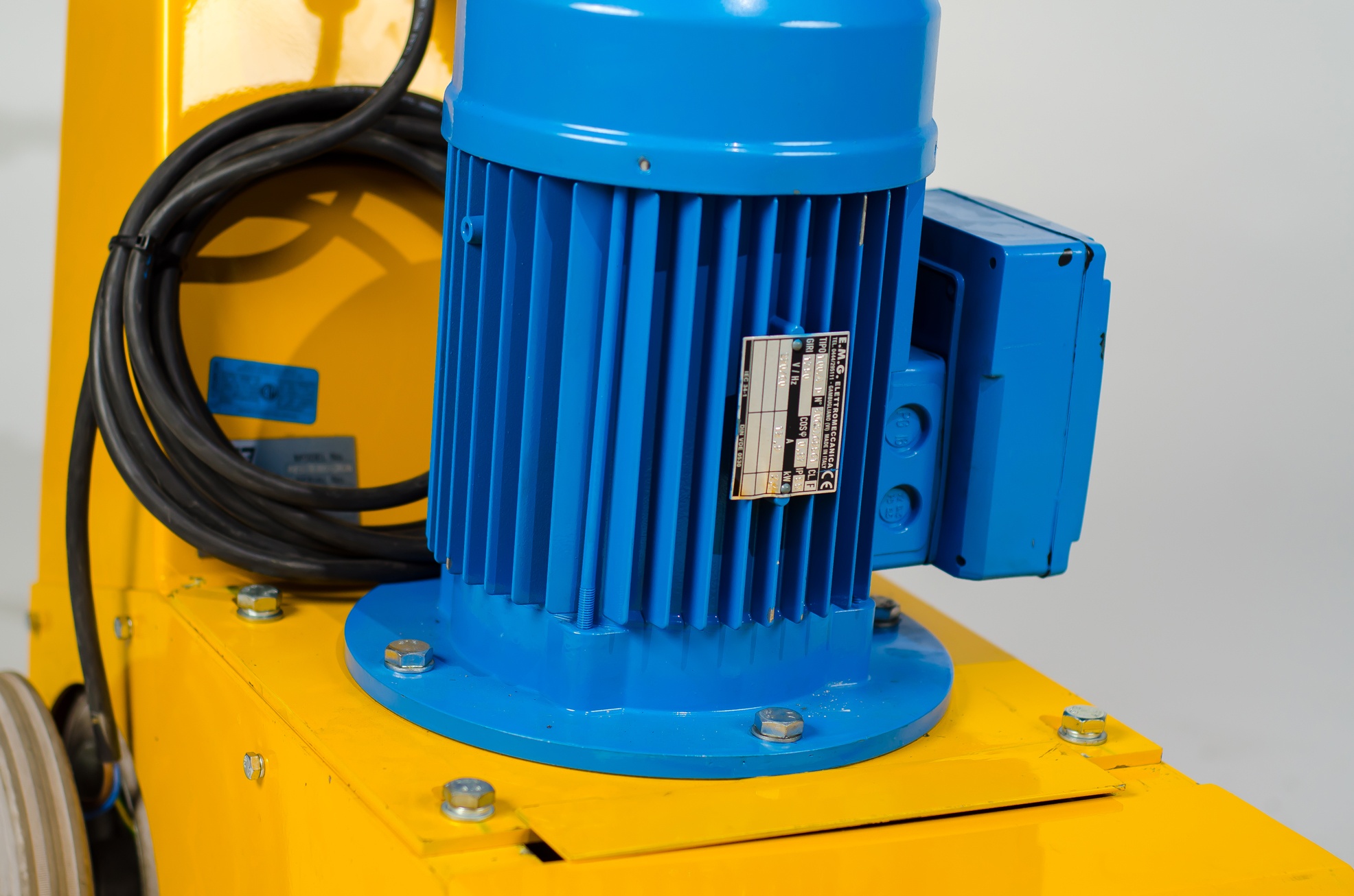 Bartell MS330 - Walk Behind Floor Scraper