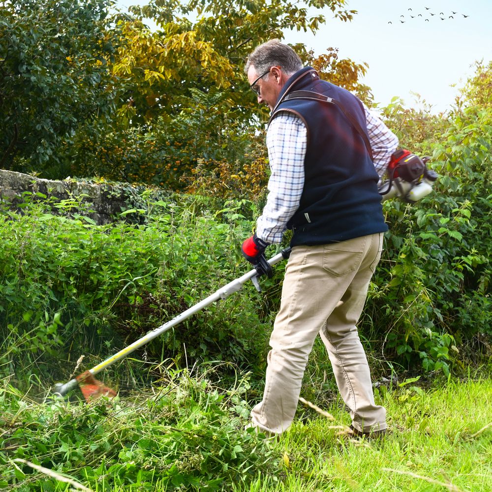 COBRA BC260C Petrol Brush Cutter