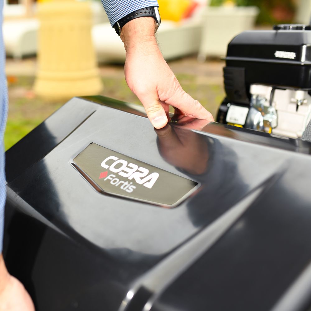 COBRA Fortis17B 17" Cobra Fortis Petrol Cylinder Lawnmower
