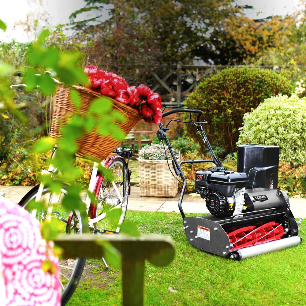 COBRA Fortis17B 17" Cobra Fortis Petrol Cylinder Lawnmower