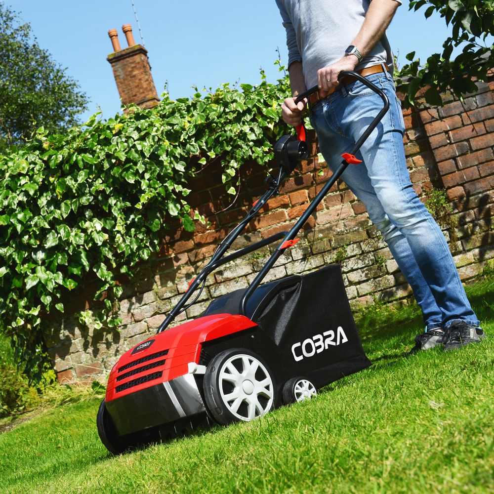 COBRA SA32E 2-in-1 Electric Scarifier & Aerator