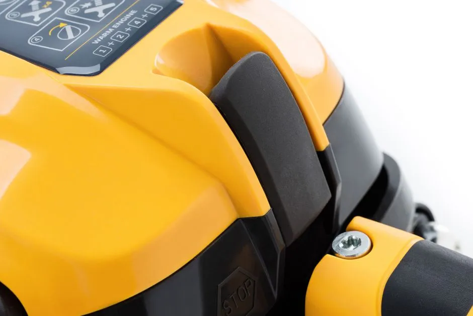 STIGA Petrol Chainsaw CS 750 (18)"