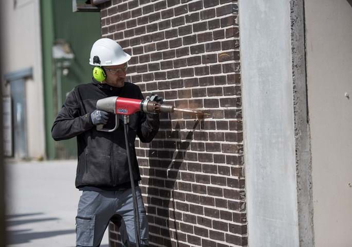 HYCON HH10RV Handheld Hydraulic Breaker