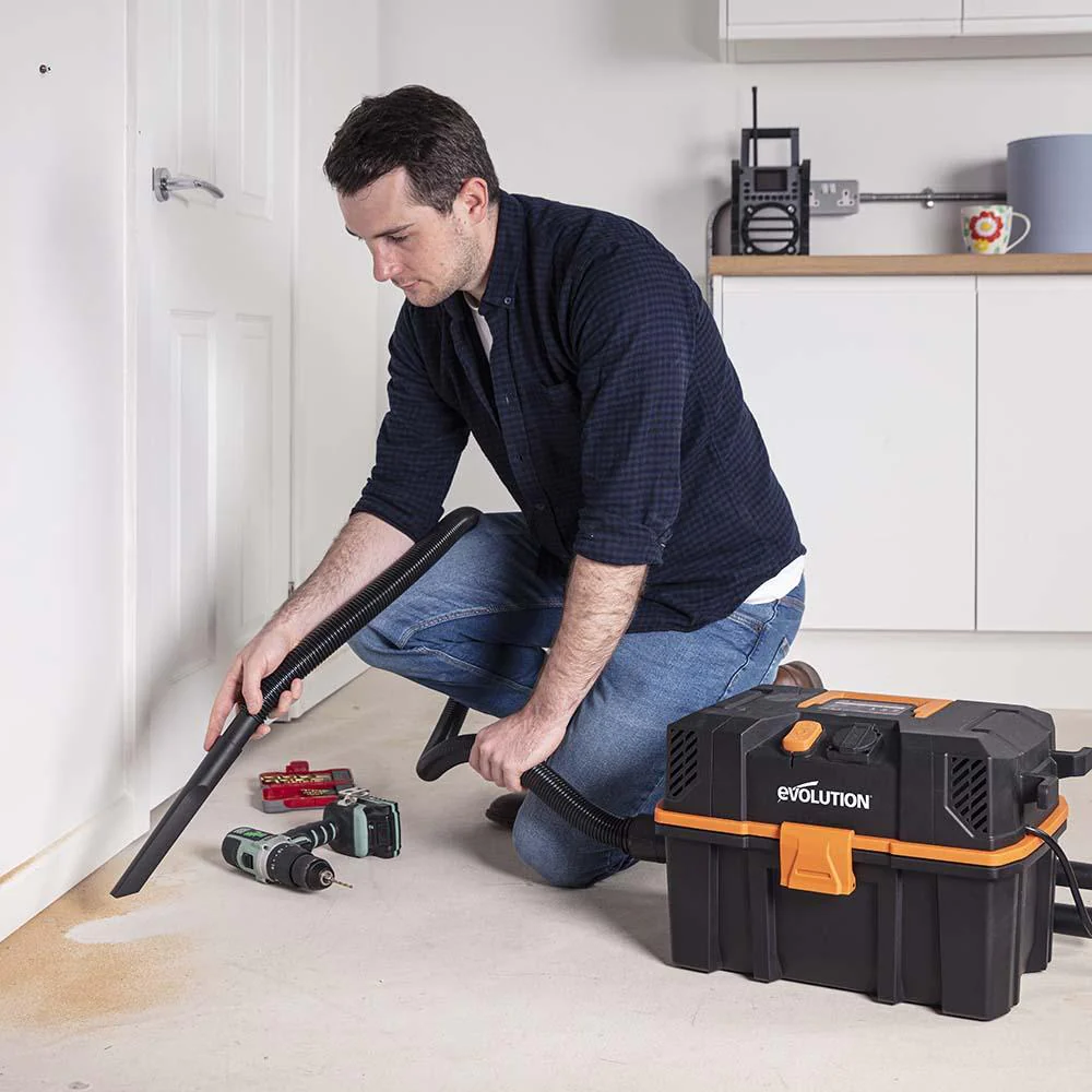 Evolution R15VAC 1000 Watt 15L Wet & Dry Workshop Vacuum Cleaner With 1700W Power Take-Off