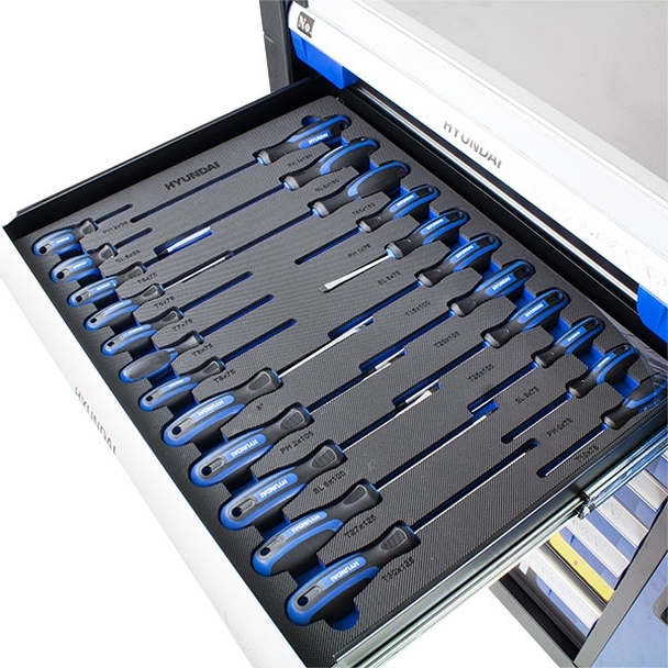 Hyundai 305 Piece 7 Drawer Roller Premium Tool Chest w/ XXL Steel Top HYTC9004