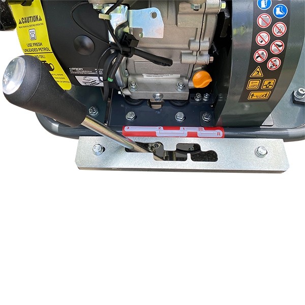 Hyundai 196cc Petrol 300kg Payload Tracked Mini Dumper / Power Barrow / Transporter | HYTD300