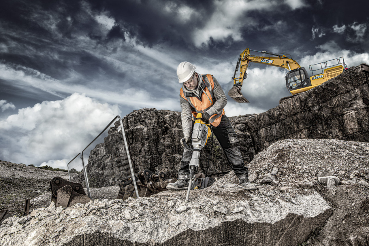 JCB 1700W Demolition Hammer