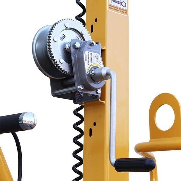 Hyundai 5.2kW Diesel Generator w/ 600w LED Mobile Lighting Tower LT600+DHY6000SE